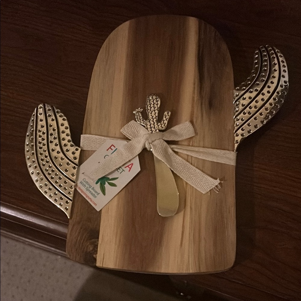 Cactus-Shaped Wood and silver colored board and matching cactus spreader